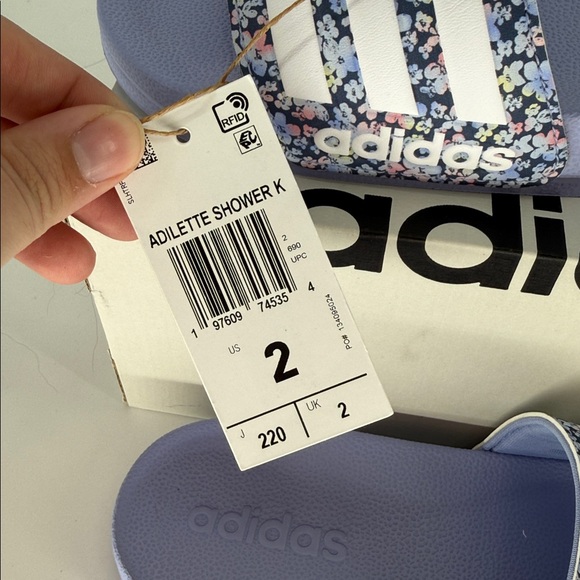 Adidas Adilette Shower K Slides Floral Purple Kids Size 2 | IH2720 w/ Box NWT - Picture 2 of 7
